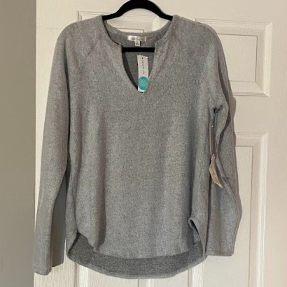 Nine Britton women's fleece pullover light gray, size M, NWT